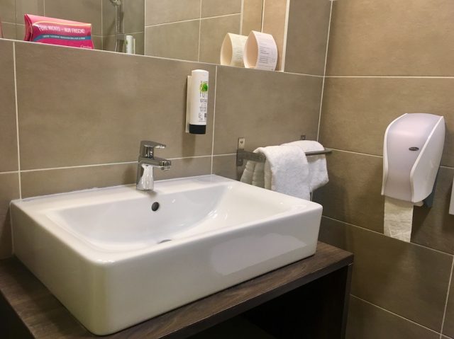 Bathroom at Hotel B&B